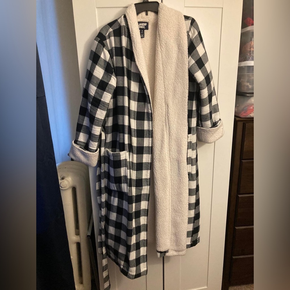 Land’s End sherpa & flannel robe